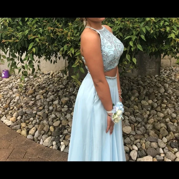 Two piece prom dress !! - Picture 5 of 7